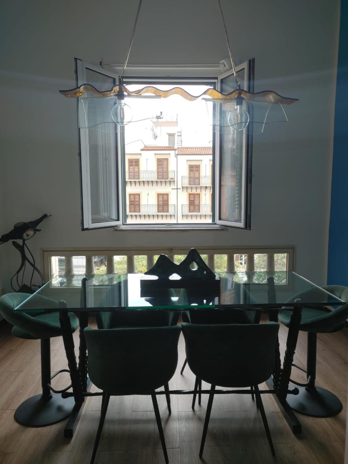 Apartment Suite Cavour Holiday Dream パレルモ エクステリア 写真